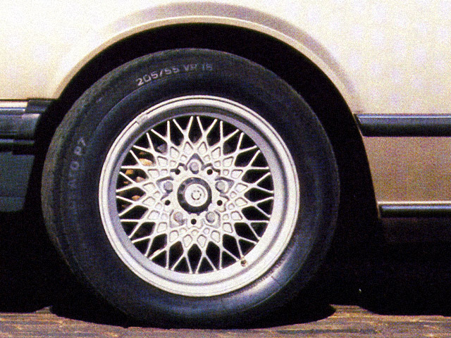 BBS Mahle crossspoke alloy wheels featuring special center caps bearing